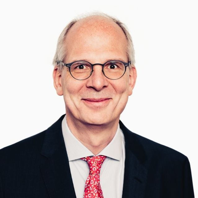 Dr. Matthias Geurts